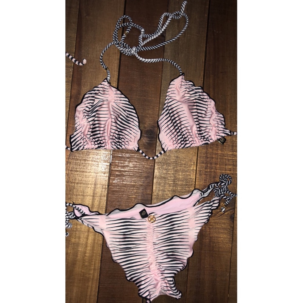 Luli Fama Bikini